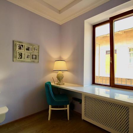 Romantic Lux Vivaldi Suite Svobode Avenue 39 Lviv Eksteriør billede