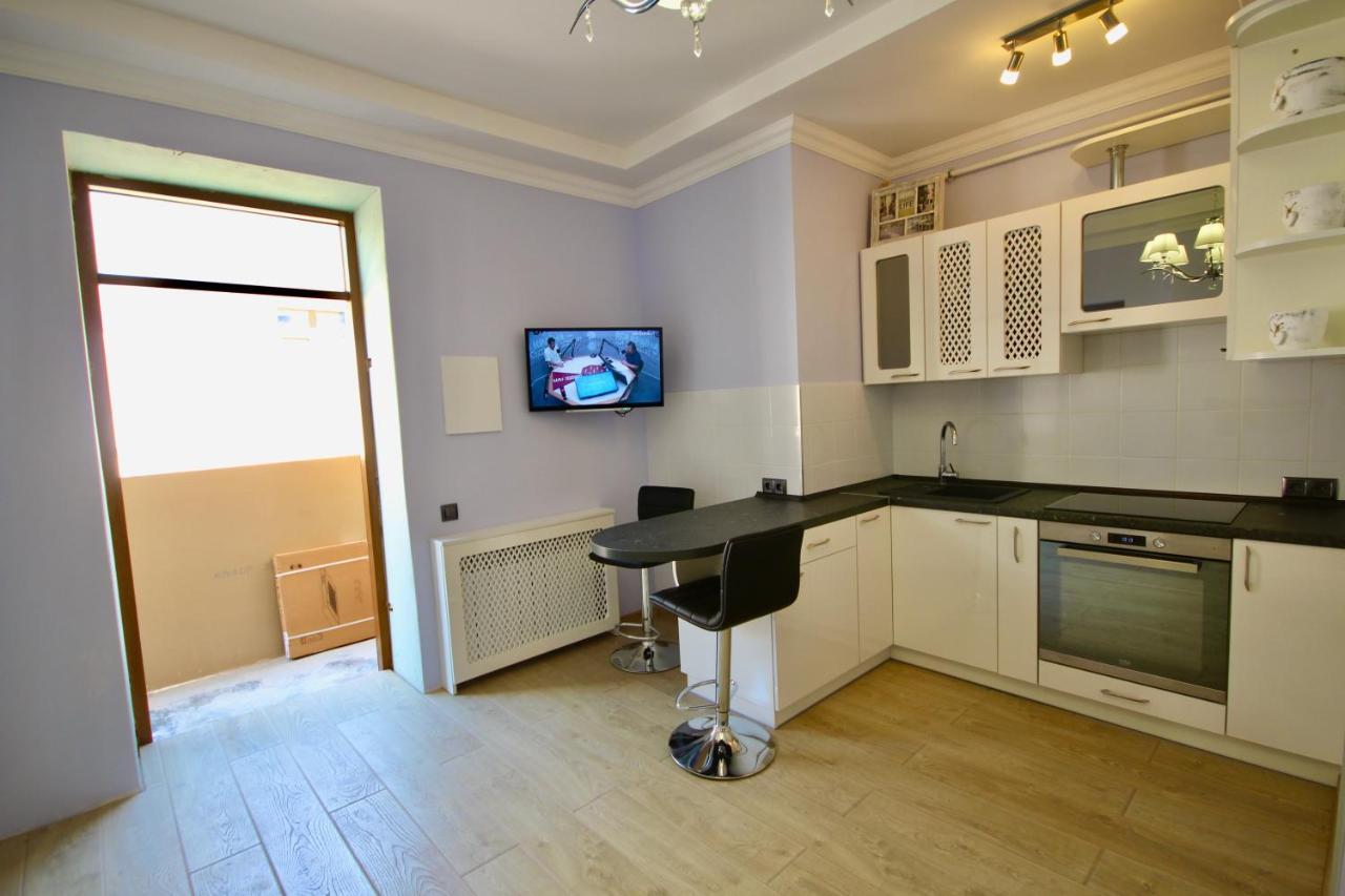 Romantic Lux Vivaldi Suite Svobode Avenue 39 Lviv Eksteriør billede