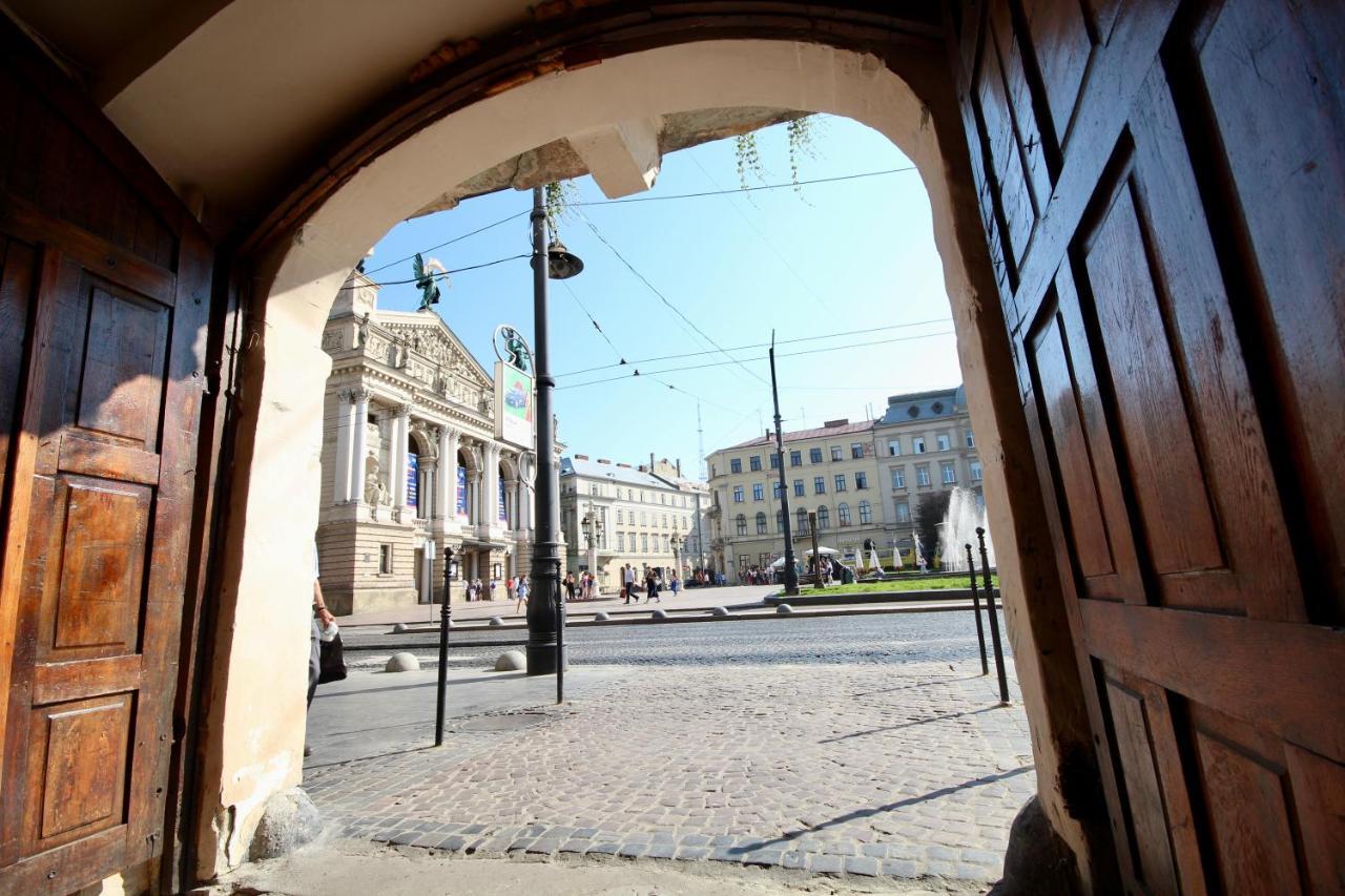 Romantic Lux Vivaldi Suite Svobode Avenue 39 Lviv Eksteriør billede