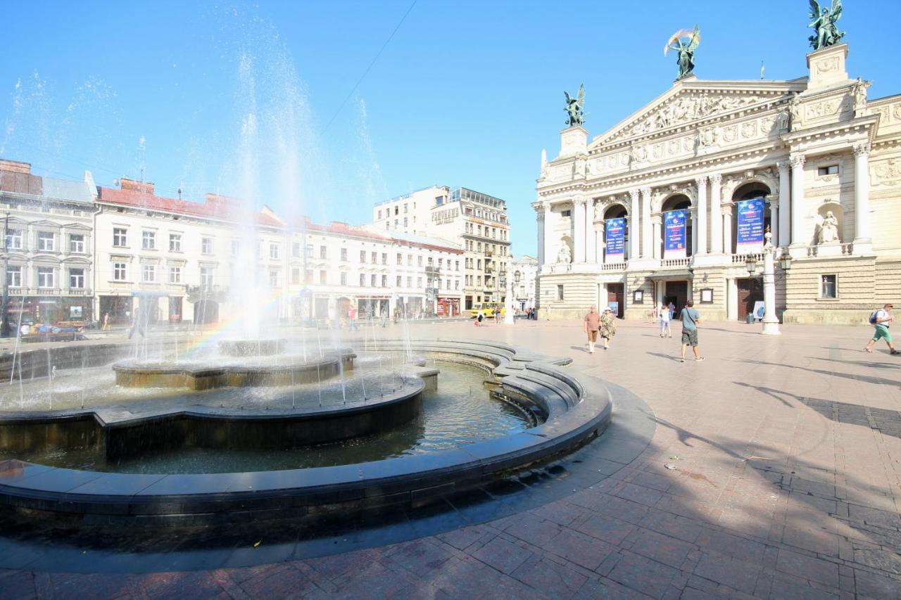 Romantic Lux Vivaldi Suite Svobode Avenue 39 Lviv Eksteriør billede