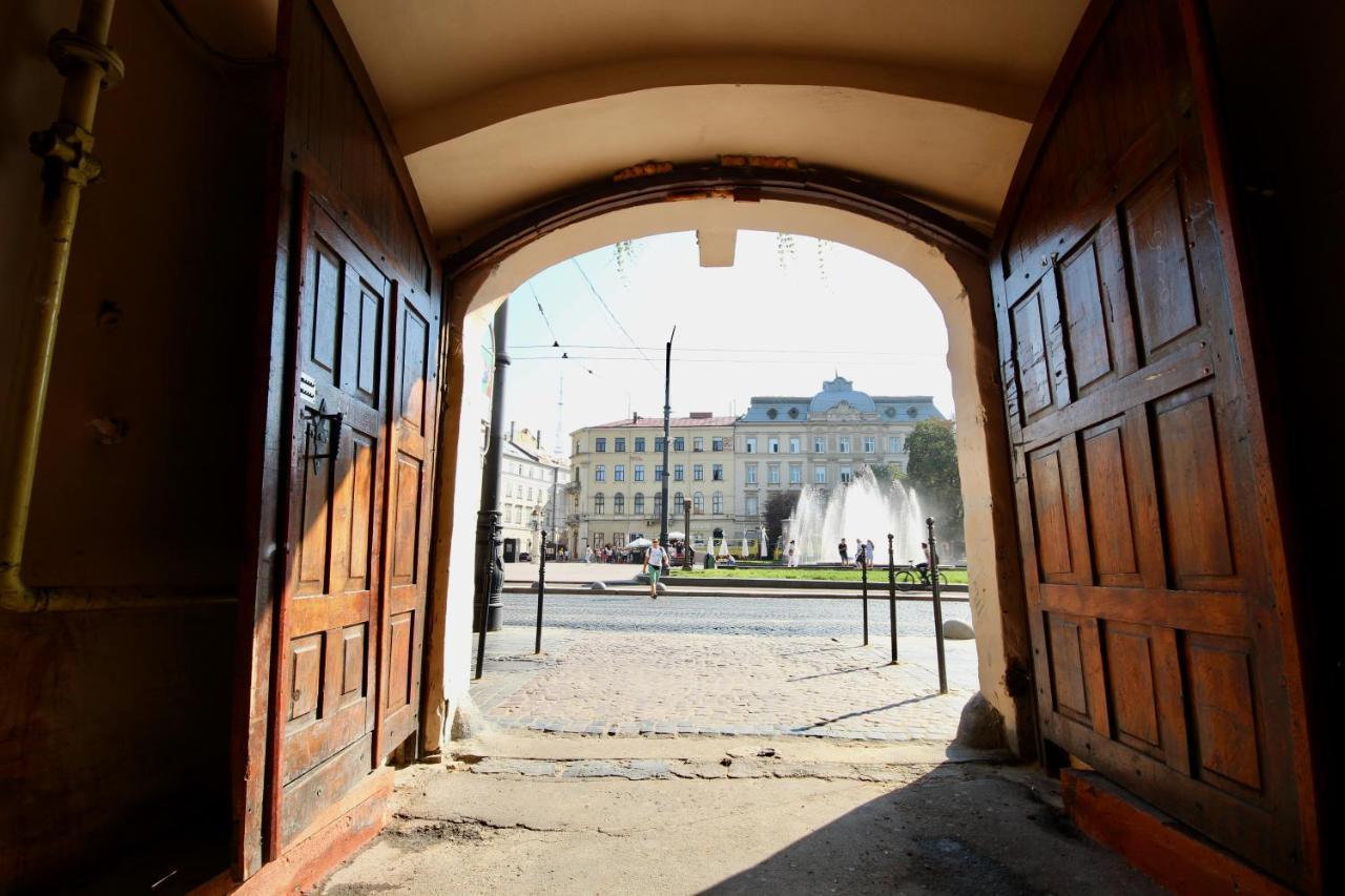 Romantic Lux Vivaldi Suite Svobode Avenue 39 Lviv Eksteriør billede